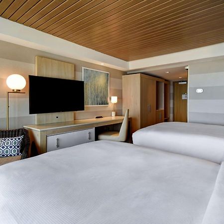 Doubletree By Hilton Oceanfront Virginia Beach Exterior photo