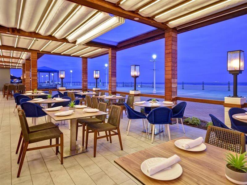 Doubletree By Hilton Oceanfront Virginia Beach Exterior photo