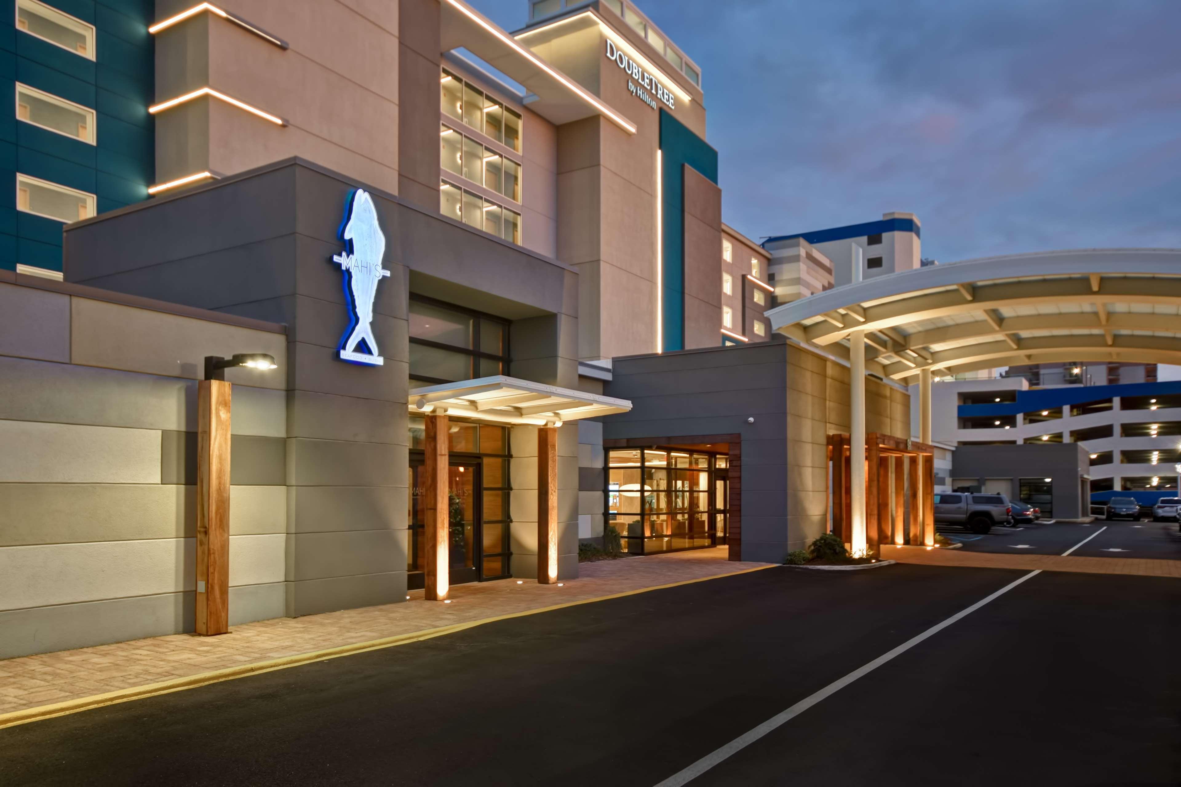 Doubletree By Hilton Oceanfront Virginia Beach Exterior photo