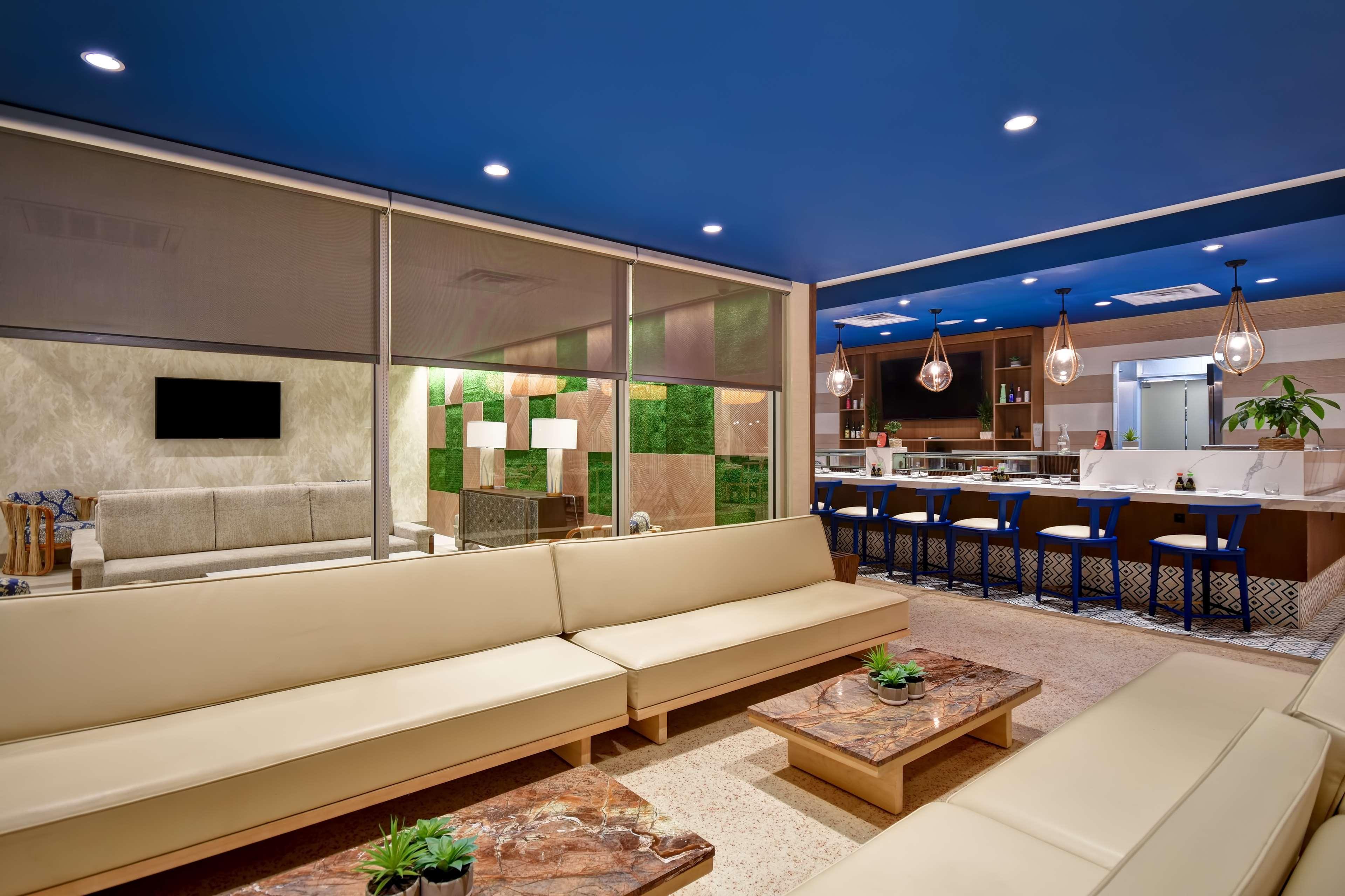 Doubletree By Hilton Oceanfront Virginia Beach Exterior photo