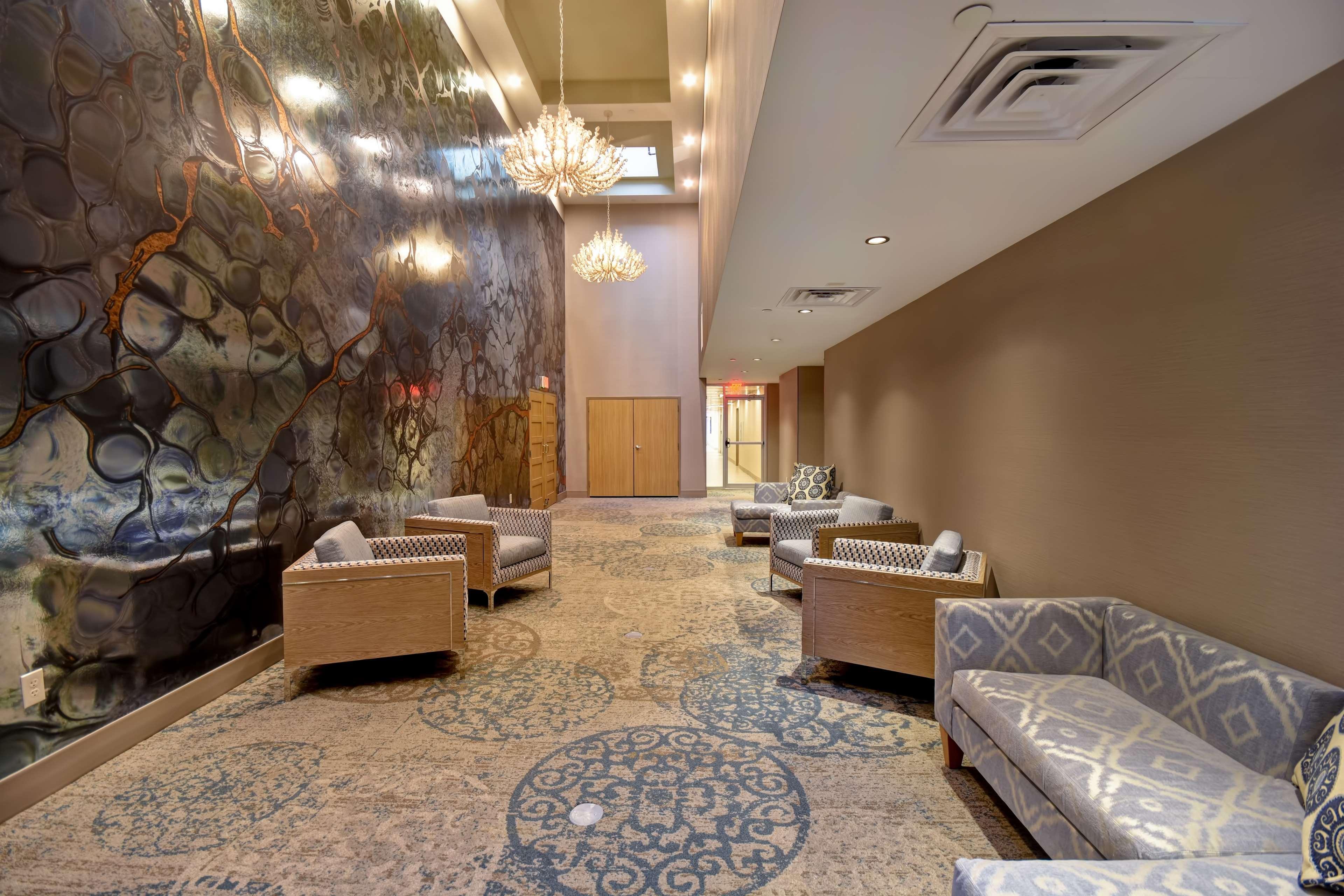 Doubletree By Hilton Oceanfront Virginia Beach Exterior photo