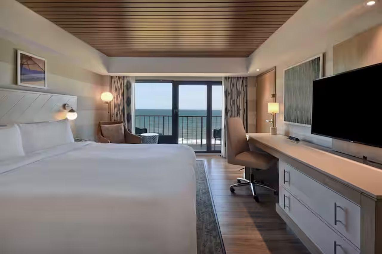 Doubletree By Hilton Oceanfront Virginia Beach Exterior photo